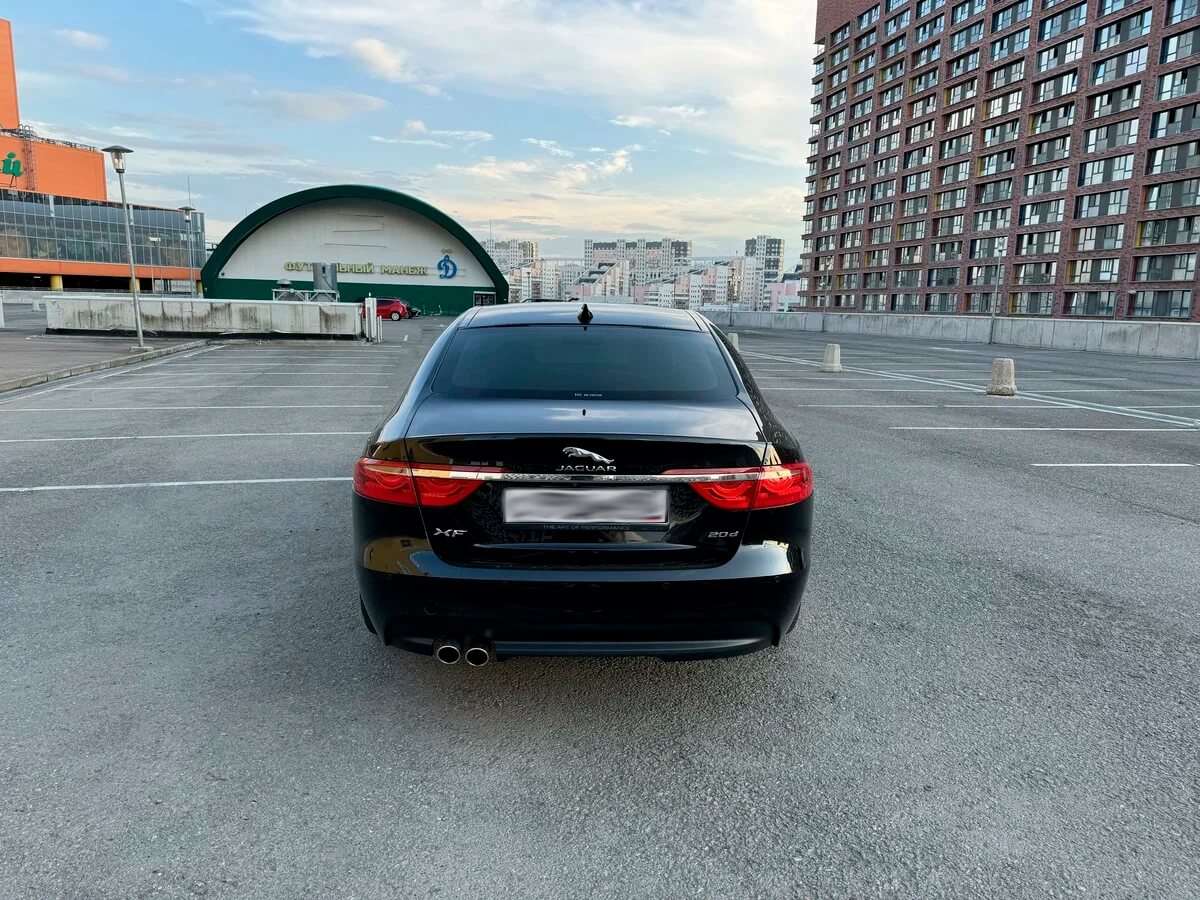 Jaguar XF аренда